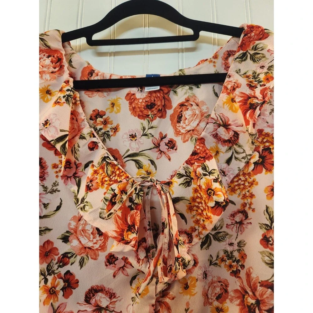 Old Navy Women Blush Floral Ruffle Babydoll  Blouse Size L Fairy Whimsical Flowy